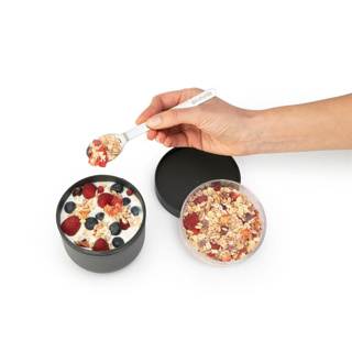 Brabantia yoghurtbeker Make & Take 0,5L Donkergrijs - Afbeelding 4