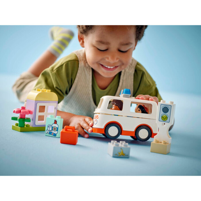 LEGO 10447 DUPLO Ambulance met chauffeur - Afbeelding 5