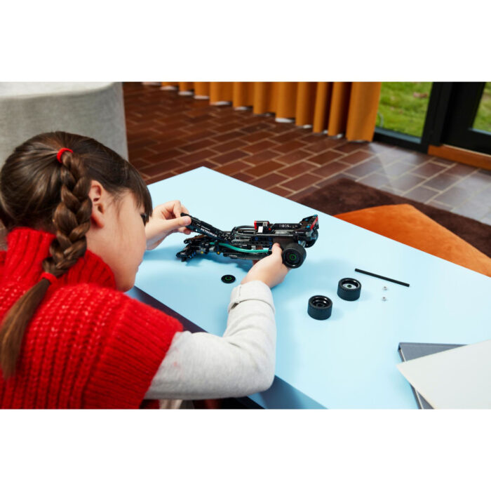 LEGO 42165 Technic Mercedes-AMG F1 W14 E  Performance Pull-Back - Afbeelding 3