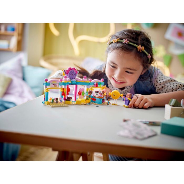 LEGO 42649 Friends Heartlake City Snoepwinkel - Afbeelding 5