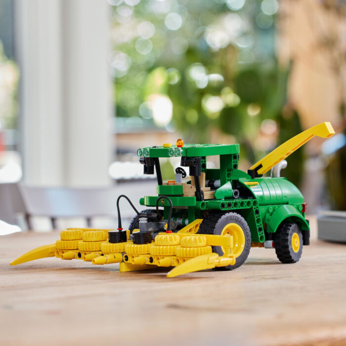 LEGO 42168 Technic John Deere 9700 Forage Harvester - Afbeelding 6