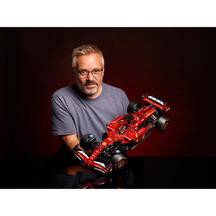 LEGO 42207 Technic Ferrari SF-24 F1 auto - Afbeelding 4