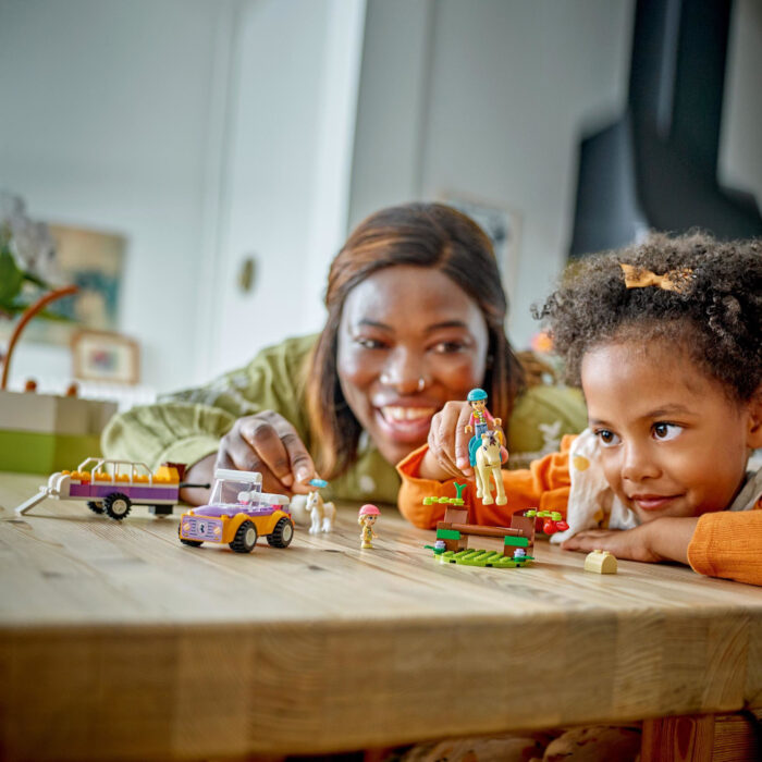 LEGO 42634 Friends Paard En Pony Aanhangwagen - Afbeelding 4