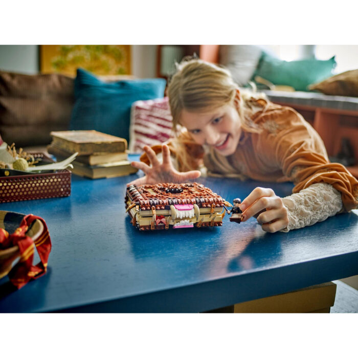 LEGO 76449 Harry Potter Het Monsterlijke  Monsterboek - Afbeelding 5