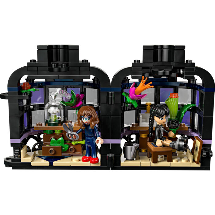 LEGO 76784 Wednesday Zwarte dahlia - Afbeelding 5