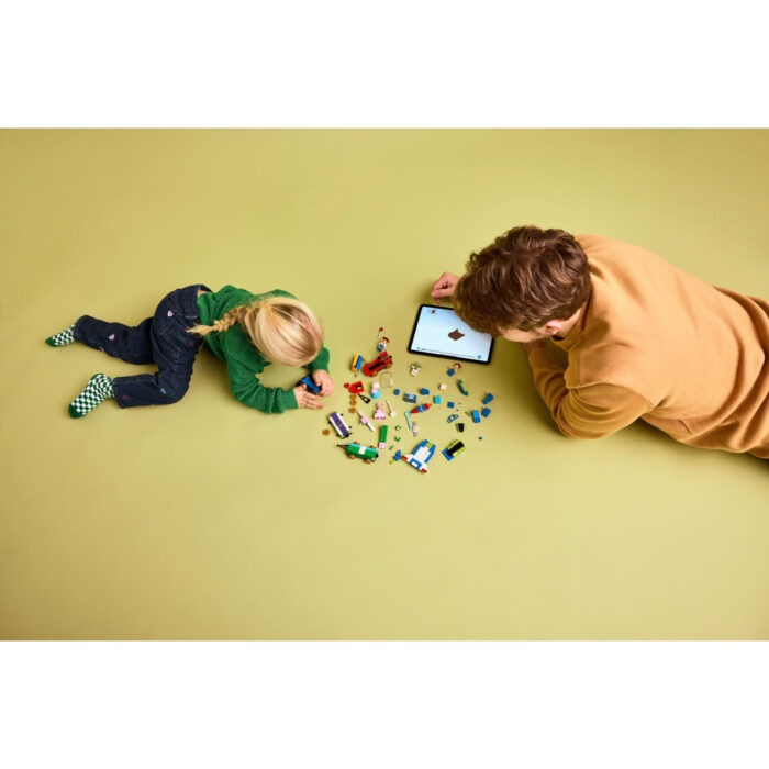 LEGO 43264 Disney Pixar Toy Story feesttrein en RC Auto - Afbeelding 3