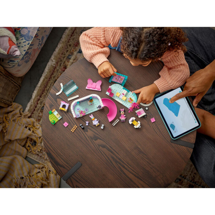 LEGO 43274 Disney Classic Minnie's Huisdierenhotel - Afbeelding 3