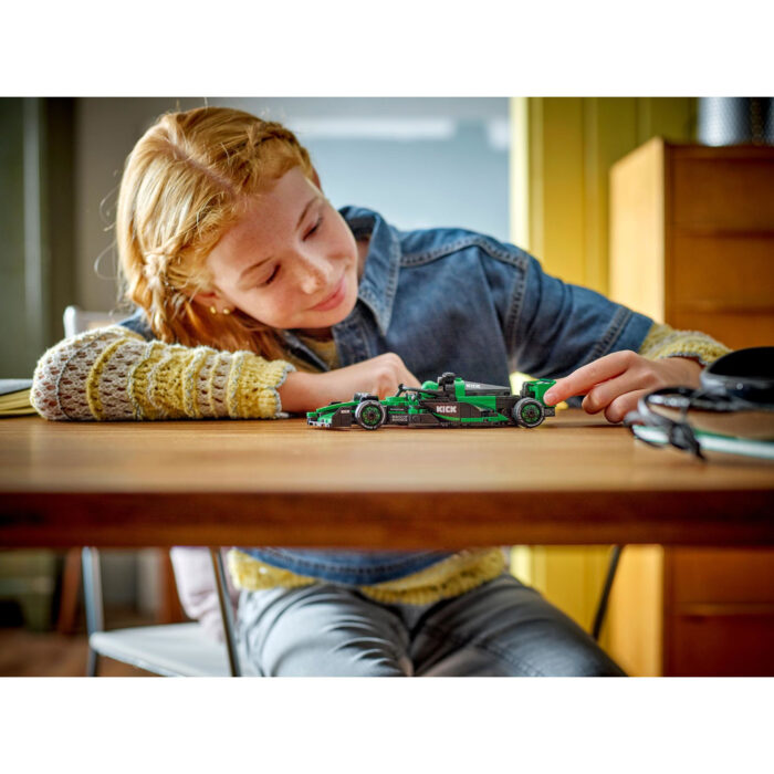 LEGO 77247 Speed Champions KICK Sauber F1® Team C44 racewagen - Afbeelding 5