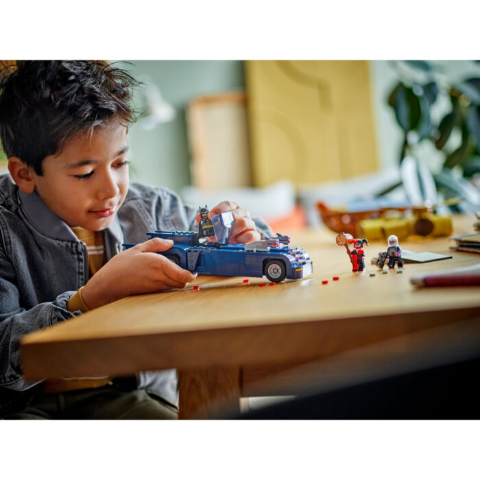 LEGO 76274 Super Heroes DC Batman met de Batmobile vs. Harley Quinn™ en Mr. Freeze - Afbeelding 5