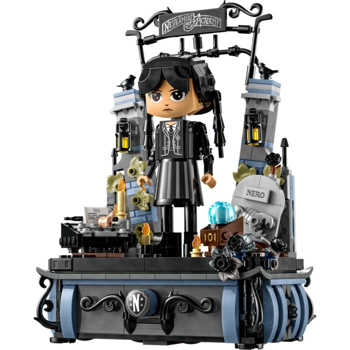 LEGO 76780 Wednesday Addams figuur - Afbeelding 2