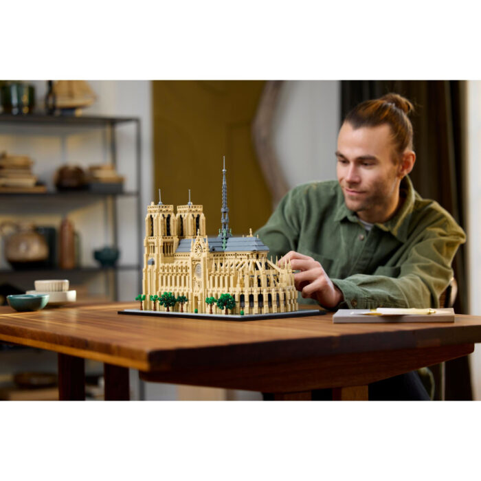 LEGO 21061 Architecture Notre-Dame van Parijs - Afbeelding 6