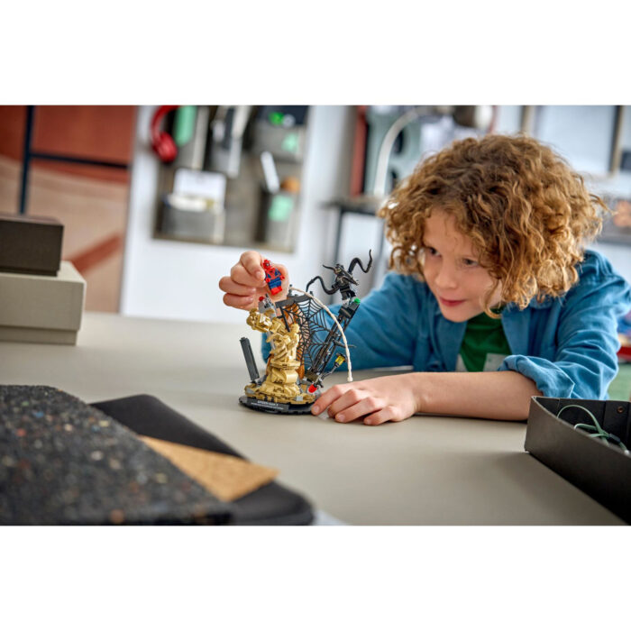 LEGO 76334 Super Heroes Marvel Ultieme strijd:  Spider-Man vs. Sandman - Afbeelding 4