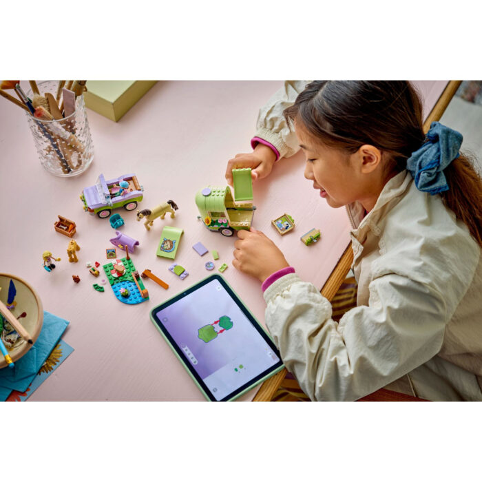 LEGO Lego Friends 42695 Trailer En Paard En Veulen - Afbeelding 3