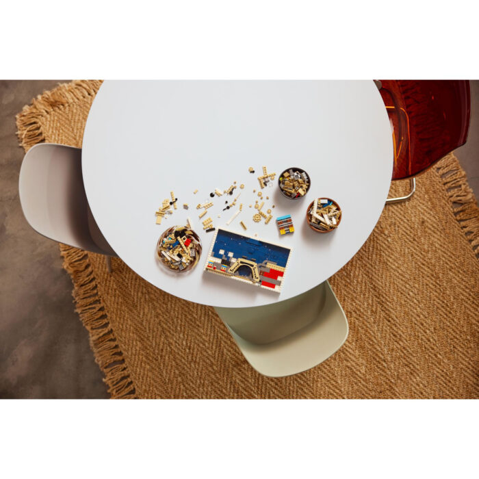 LEGO 21064 Architecture Parijs – Stad van de  liefde - Afbeelding 3