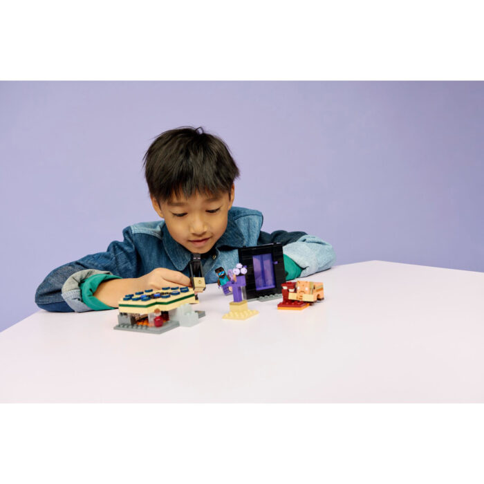 LEGO  21584 MinecraftReis Naar De Nether En Het  EndPortaal - Afbeelding 4