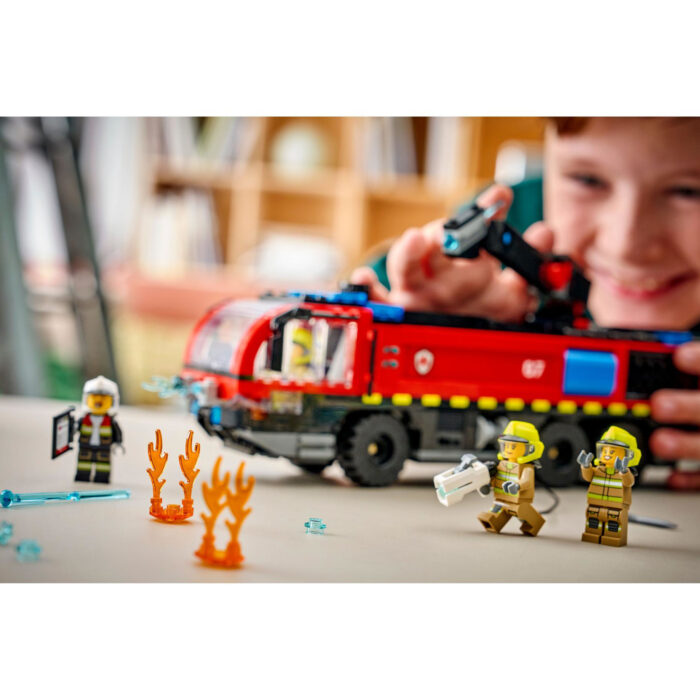 LEGO City Fire 60499 Luchthaven Brandweertruck - Afbeelding 4