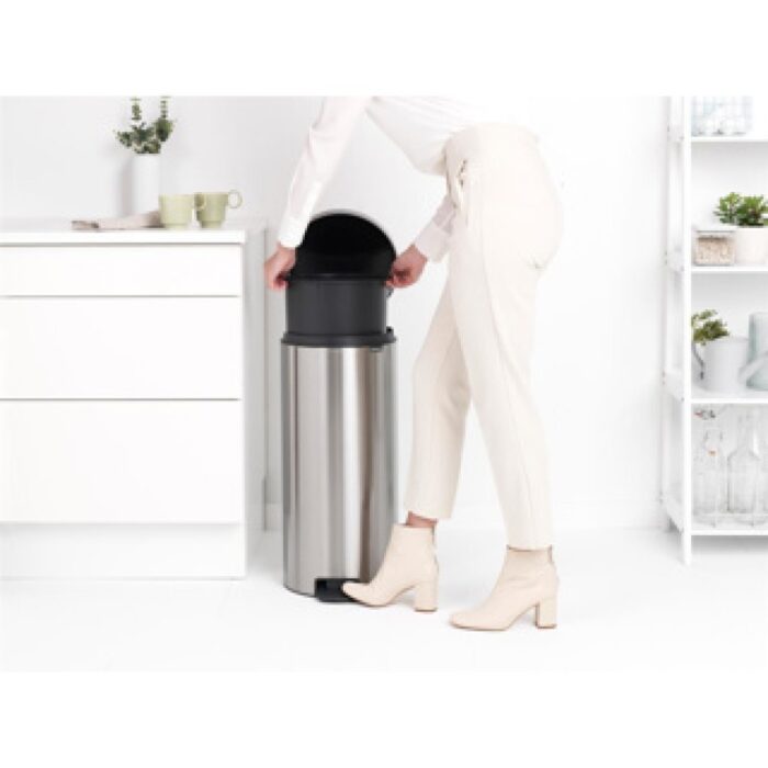 Brabantia pedaalemmer Newicon 30L mat staal - Afbeelding 5