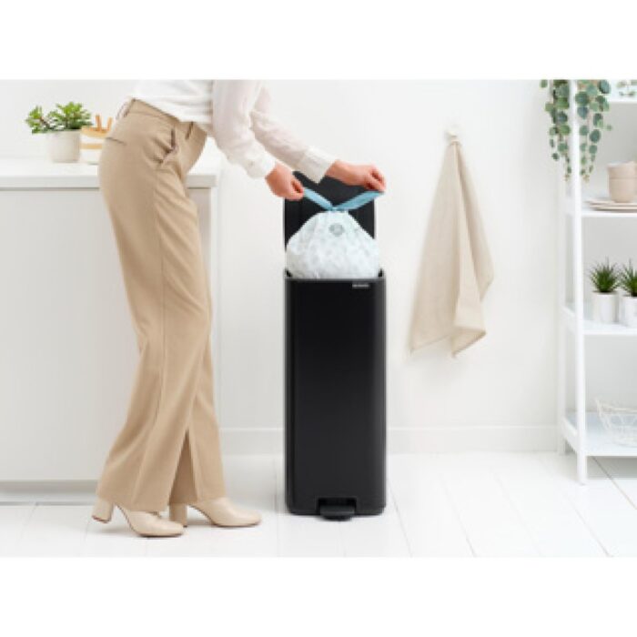 Brabantia Bo pedaalemmer 30 liter matt zwart - Afbeelding 4