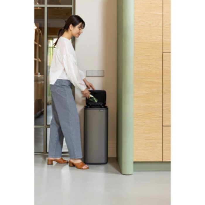 Brabantia Bo Touch Bin afvalemmer 30 liter platinum - Afbeelding 5