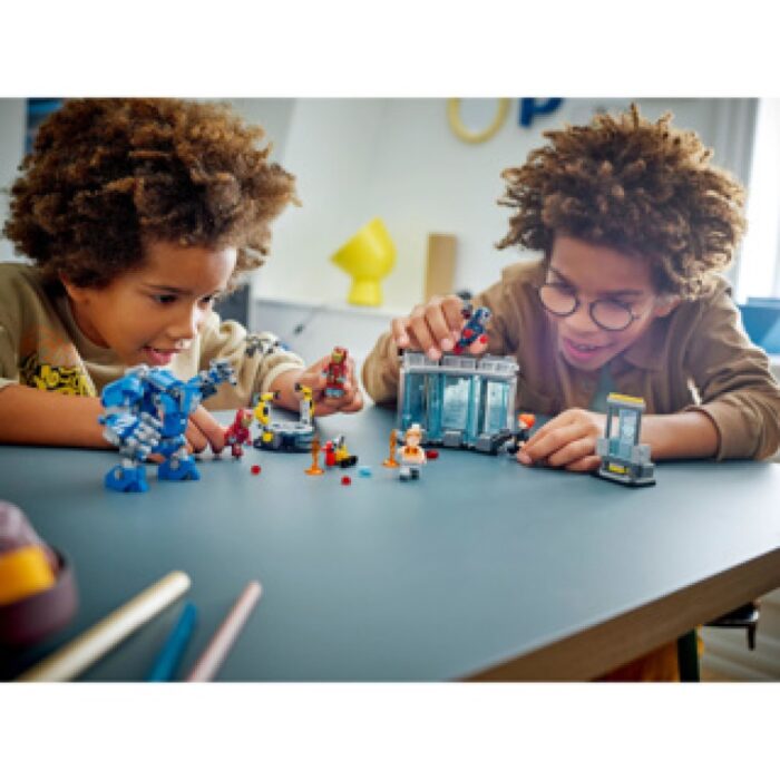 LEGO 76315 Super Heroes Marvel Iron Mans  laboratorium: harnasruimte - Afbeelding 5