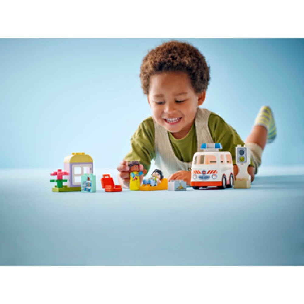 LEGO 10447 DUPLO Ambulance met chauffeur - Afbeelding 4