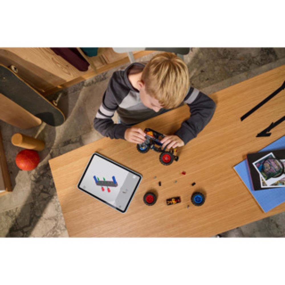 LEGO Technic 42219 Monster Jam Grave Digger Vuur En Ijs - Afbeelding 3