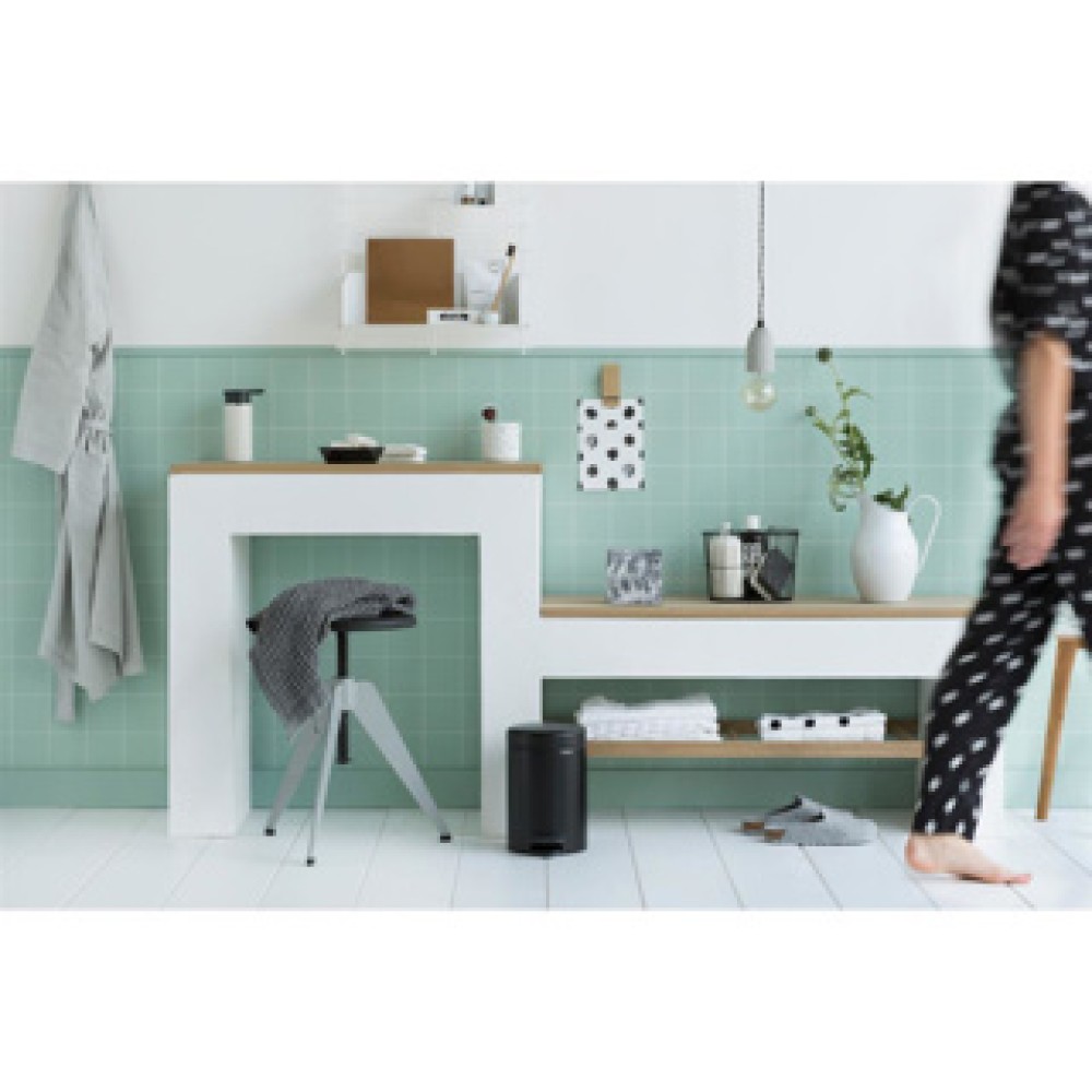 Brabantia pedaalemmer Newicon 3L mat zwart - Afbeelding 5