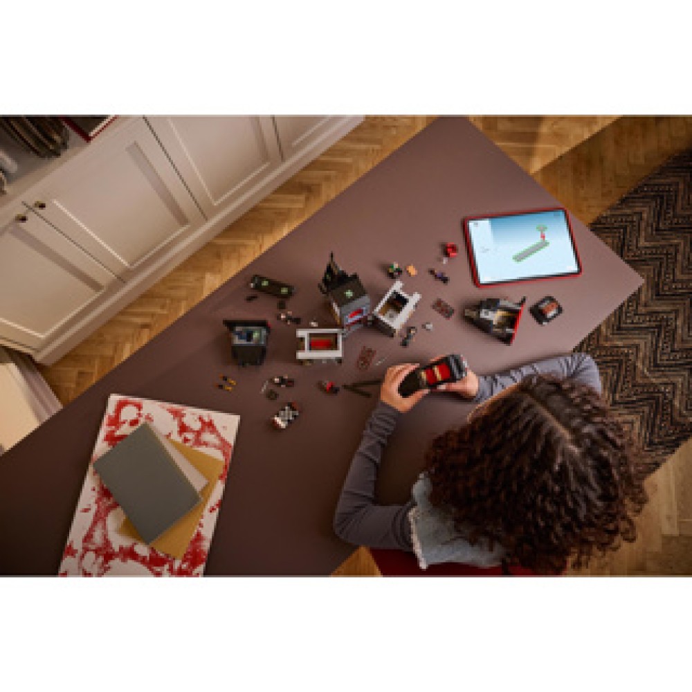 LEGO 76786 Wednesday Morticias Country House - Afbeelding 4