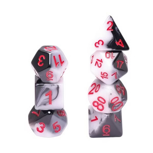 Warrior RPG Dice Set (assortiment – willekeurige uitvoering)