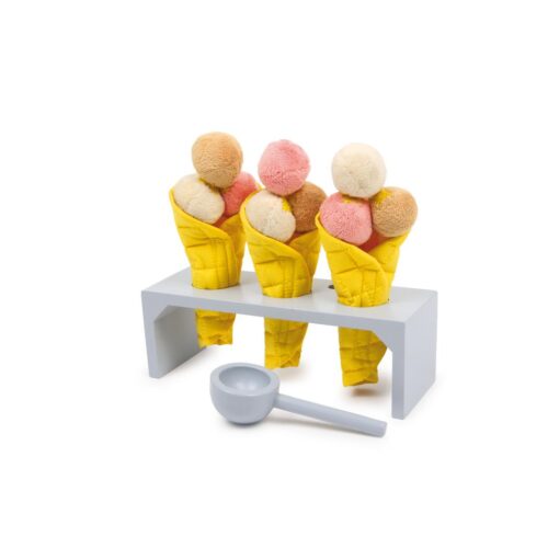 Houten ijshouder met ijsjes en ijsschep (assortiment – willekeurige uitvoering)