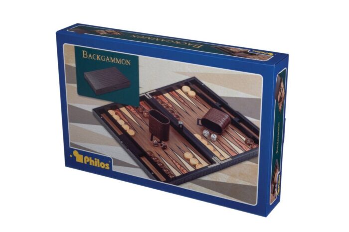 Backgammon Pondikonisi, Medium