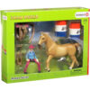 Schleich Farm World - Barrel racing met cowgirl