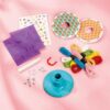 Armbandjes maken weven hobbydoos 12 x 6,5 cm Totum