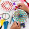 Armbandjes maken weven hobbydoos 12 x 6,5 cm Totum